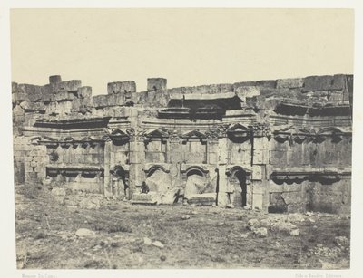 Baalbeck, interiér ohrady chrámů Slunce a Jupitera; Sýrie od Maxime Du Camp