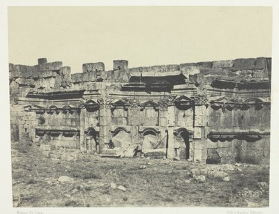 Baalbeck, interiér ohrady chrámů Slunce a Jupitera; Sýrie od Maxime Du Camp