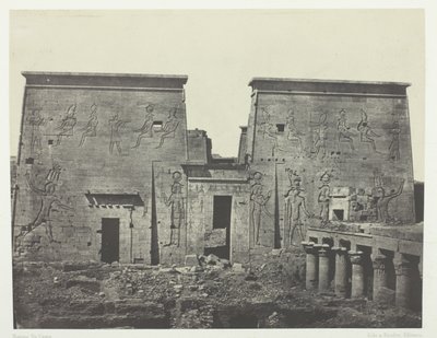 Drômos a Philônes, Velký Isidin chrám v Pilônes; Núbie, deska 72 z alba "Egypte, Nubie, Palestine et Syrie" (1852) od Maxime Du Camp