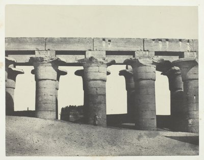 Luxor, Velká kolonáda paláce, Théby, 184951, vytištěno 1852. od Maxime Du Camp