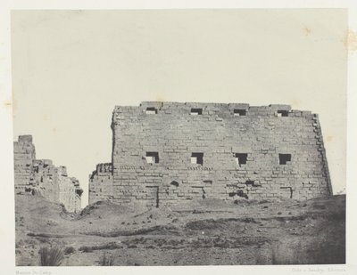Palác Karnak, Velké pylony jihozápadu; Thebes od Maxime Du Camp