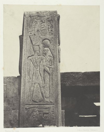 Palác Karnak, pilíř před žulovou svatyní; Thebes od Maxime Du Camp