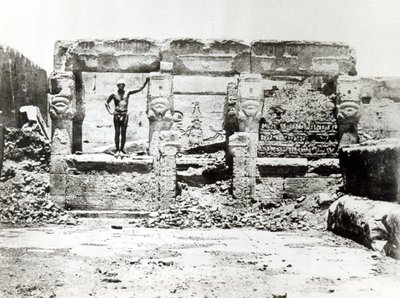 Chrám Hathor v Dendarah, 28. května 1850 od Maxime Du Camp