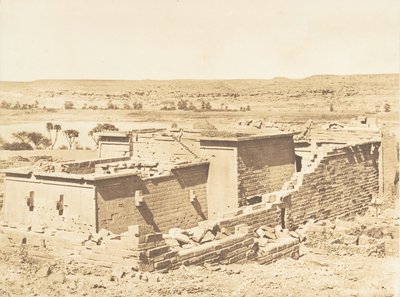 Celkový pohled na chrám Kalabcheh Talmis, pořízený z hory, 8. dubna 1850. od Maxime Du Camp