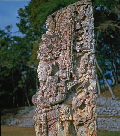 Stele H, Plaza of Ceremonies, 731 našeho letopočtu od Mayan