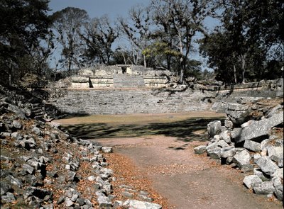 Chrám východní Akropole 22, 4.–10. století od Mayan Mayan