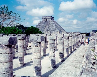 Předkolumbovská civilizace: pohled na lokalitu Chichen Itza v oblasti Yucatan. Mayská civilizace, klasické období a mayská renesance, 750-1200 našeho letopočtu. Mexiko od Mayan Mayan