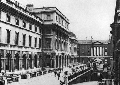Východní křídlo Somerset House, Londýn, 1926-1927. od McLeish