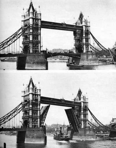 Tower Bridge otevřený a zavřený, Londýn, 1926-1927 od McLeish
