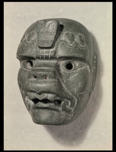 Kočičí maska muže, z Oaxaca, Pre-Columbian (nefrit) od Mexican School