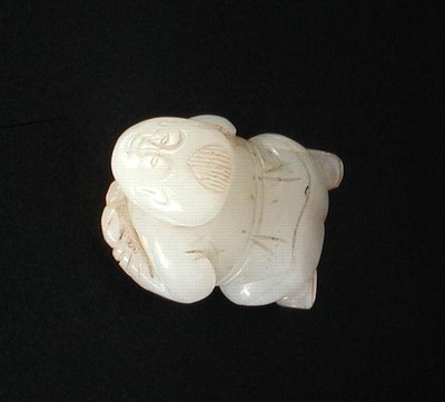 Postava chlapce, dynastie Ming (1368-1644) (nefrit) od Ming Dynasty Chinese School