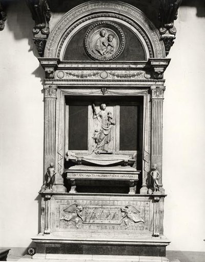 Památník hraběte Uga († 1001) toskánského markraběte (mramor) (černobílá fotografie) od Mino da Fiesole