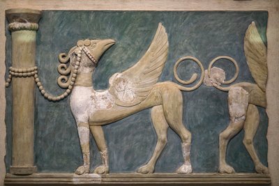 Freska s vysokým reliéfem Griffinů. Palác Knossos. 1600-1450 před naším letopočtem od Minoan