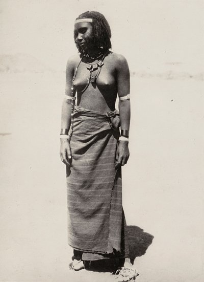 Budování říše v době fašismu: žena z Cunamy, 09/05/1936 (čb fotografie) od Modestino Baldinetti