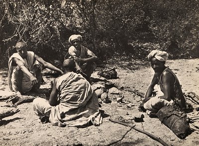 „Budování říše“ ve fašistickém věku: skupina nomádů na odpočinku, 09.05.1936 (čb foto) od Modestino Baldinetti
