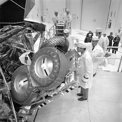 Apollo 16 - NASA, 1971. od NASA Images