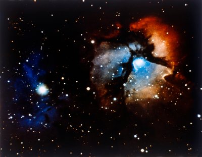 Mlhovina Trifid v souhvězdí Střelce. od NASA Images