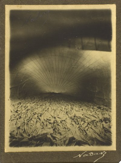 Interiér Le Géant Inflating, 1863 od Nadar