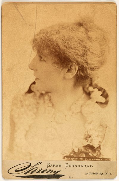 Porträt von Rosine Bernard, genannt Sarah Bernhardt (1844-1923), Schauspielerin od Napoleon Sarony