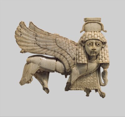 Prolamovaná deska s kráčející sfingou, cca 9.-8. století př. Kr. (slonová kost) od Neo Assyrian