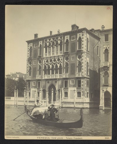Exteriér bytu Palazzo Cavalli-Franchetti te Venetië Benátky - Canal Grande - Palazzo Franchetti (název na objektu) od Neue Photographische Gesellschaft