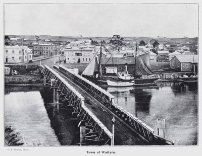New Plymouth, Nový Zéland: Město Waitara (černobílá fotografie) od New Zealand Photographer