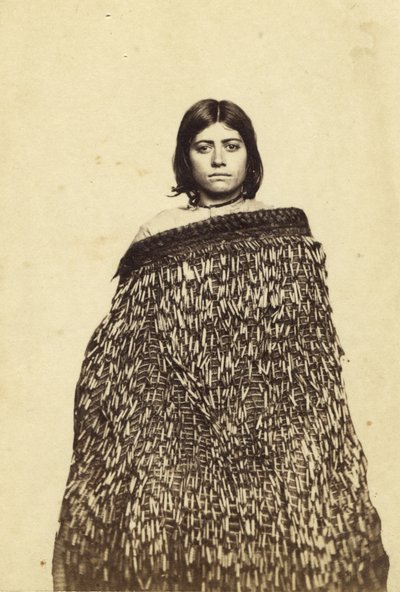 Mina Makata, Half Cast Maorie, cca 1865 (tisk alba a wc) od New Zealander Photographer