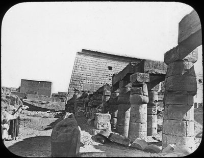 Velký chrám, Luxor, Egypt, c1890 od Newton and Co
