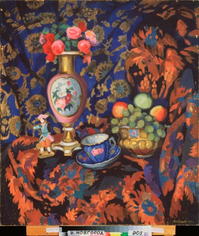 Zátiší s porcelánem a květinami - dílo Nikolaje Semjonoviče Zajceva (1885-1938), tempera na kartonu od Nikolai Semyonovich Zaytsev