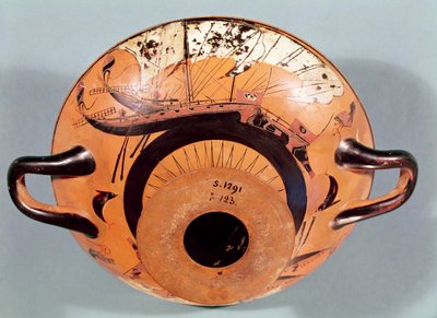 Půdní černofigurový pohár zobrazující řecké plachetnice, cca 520 př. n. l. (keramika) od Nikosthenes