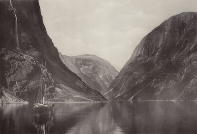Naeroyfjord z hotelu Vikingvang (černobílá fotografie) od Norwegian Photographer