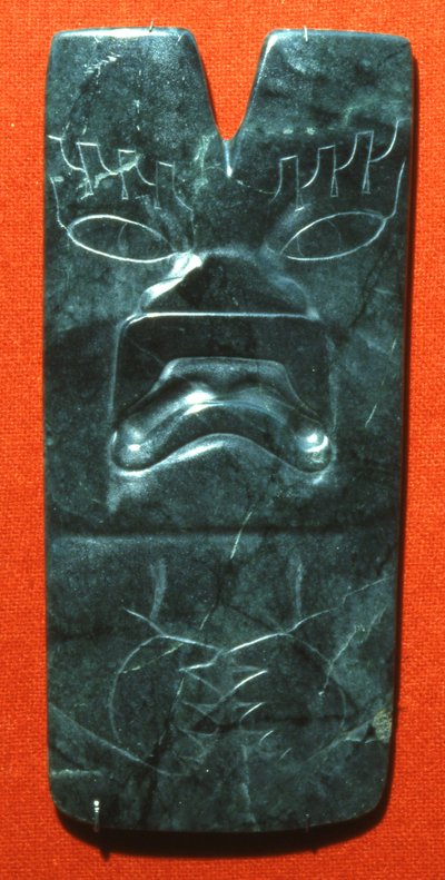 Hacha s tváří jaguára, předklasické období (nefrit) od Olmec