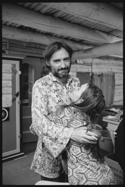 Dennis Hopper a manželka Michelle Phillips doma v Novém Mexiku od Orlando Suero