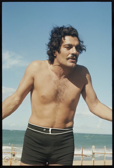 Omar Sharif na pláži od Orlando Suero
