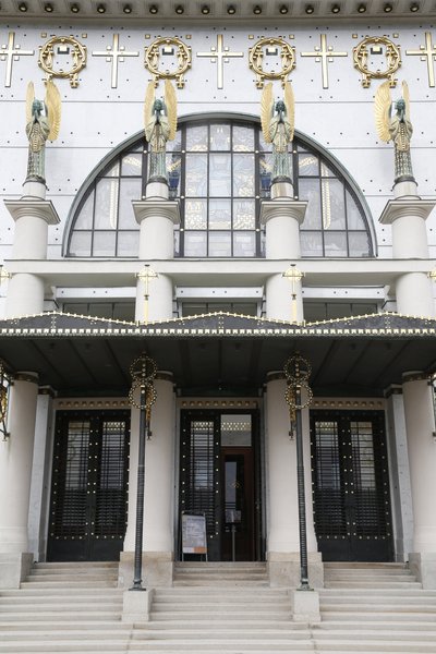 Kostel Am Steinhof (kostel Leopld) navržený Otto Wagnerem, Vídeň, Rakousko (foto) od Otto Wagner