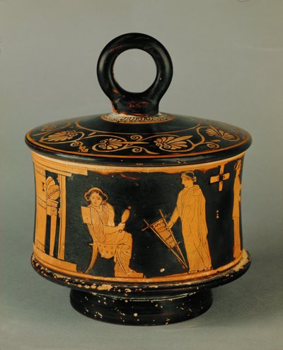 Domácí scéna, dvě ženy v ženské komoře, jedna přede, druhá drží malý ruční tkalcovský stav... od Painter of the Louvre Centauromach