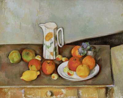Zátiší: džbán na mléko a ovoce na stole od Paul Cézanne