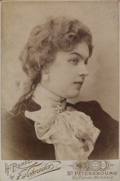 Anastasya Dmitrievna Vjalceva 1871-1913, polovina 90. let 19. století. od Photo studio H. Rentz and F.