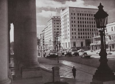 Pohled na North Terrace, Adelaide, Jižní Austrálie (černobílá fotografie) od Photographer Australian