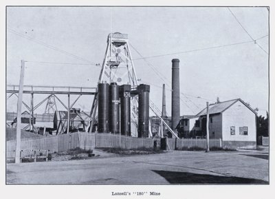 Lansellův "180" důl (černobílá fotografie) od Photographer Australian