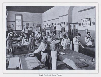 Sloyd Woodwork Class, Victoria (černobílá fotografie) od Photographer Australian