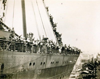 Mauretánie v Sydney, květen 1940 (černobílá fotografie) od Photographer Australian