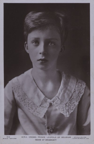 Korunní princ Leopold, pozdější belgický král Leopold III. (č/b foto) od Photographer Belgian
