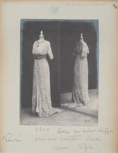 Stránka alba: House of Worth, Dinner Gown od Photographer French