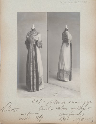 Stránka alba: House of Worth, Dinner Gown od Photographer French