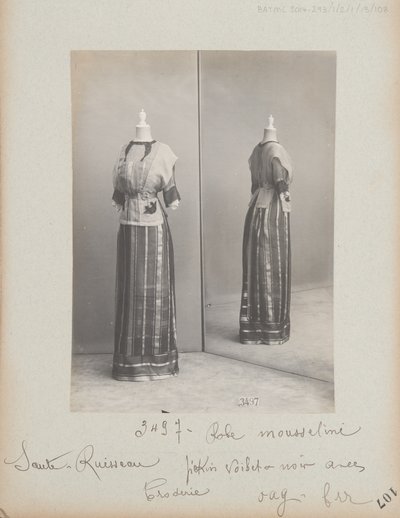 Stránka alba: House of Worth, Dress od Photographer French