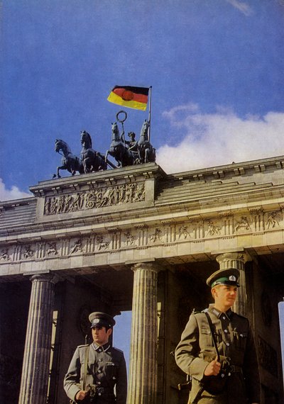 Berlín, hlavní město Německé demokratické republiky (barevné foto) od Photographer German