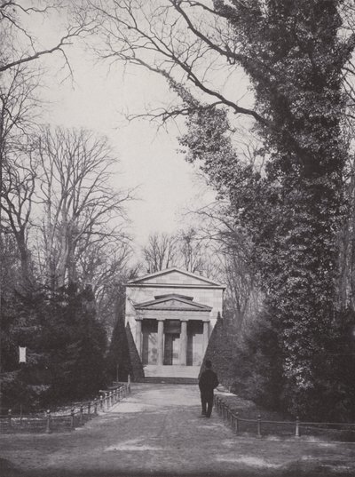 Charlottenburg, Mauzoleum, exteriér (č/b foto) od Photographer German