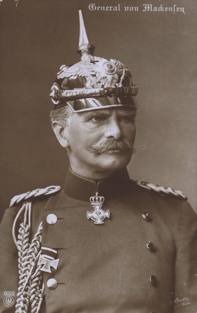 Polní maršál August von Mackensen, německý vojenský velitel první světové války (čb foto) od Photographer German
