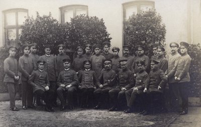 Skupina důstojníků německé armády (č/b foto) od Photographer German